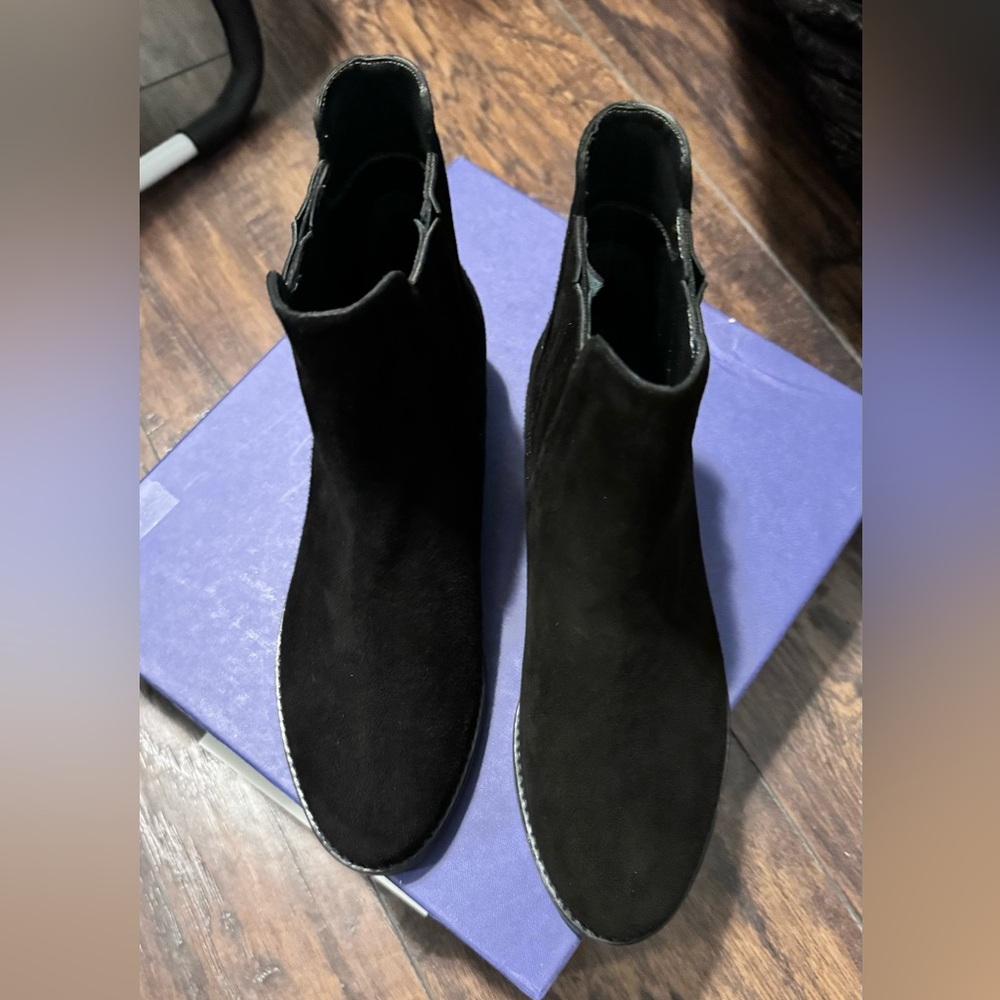 Stuart Weitzman Basilico Black Suede Flat Ankle Booties Size 6 - Picture 1 of 11
